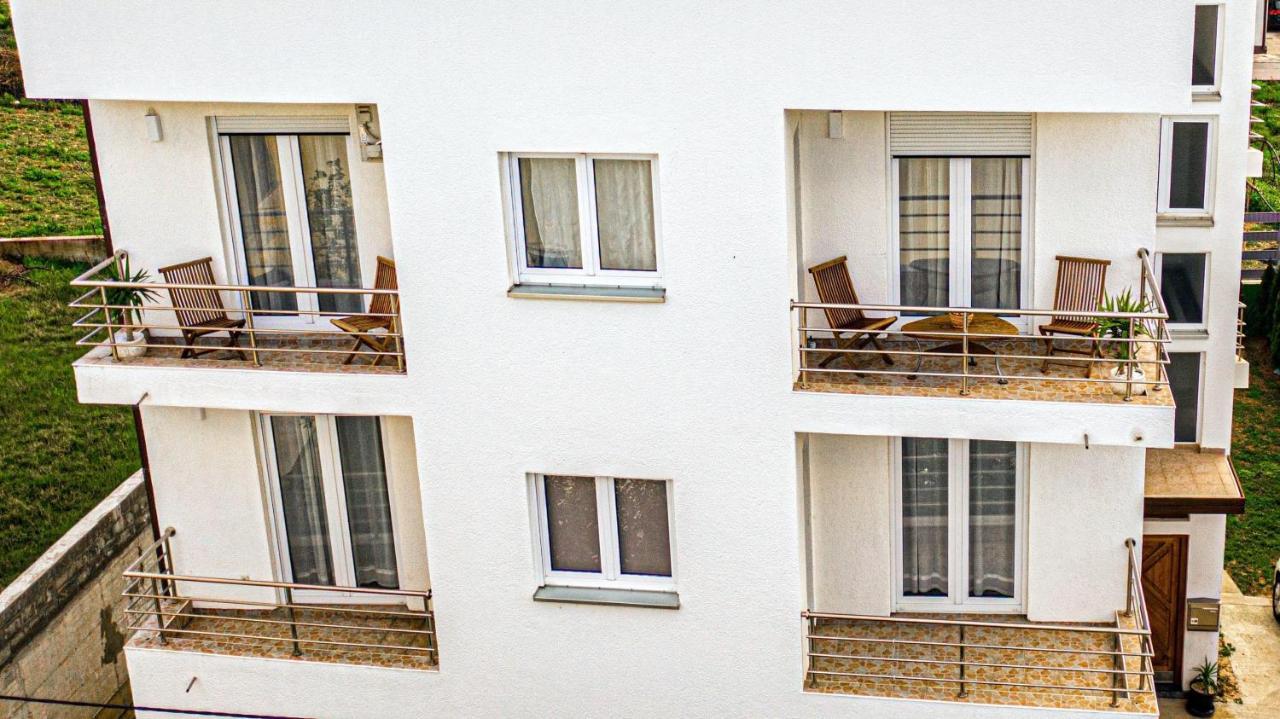 Apartman Aqua Podstrana Esterno foto